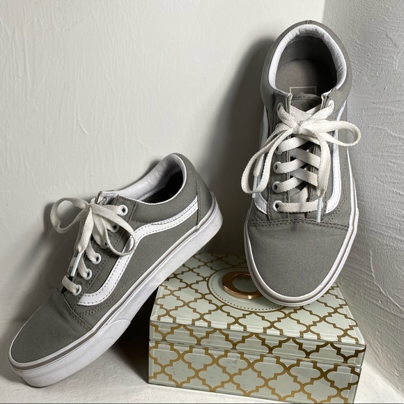 Gray Vans size 5.5 - Picture 2 of 4